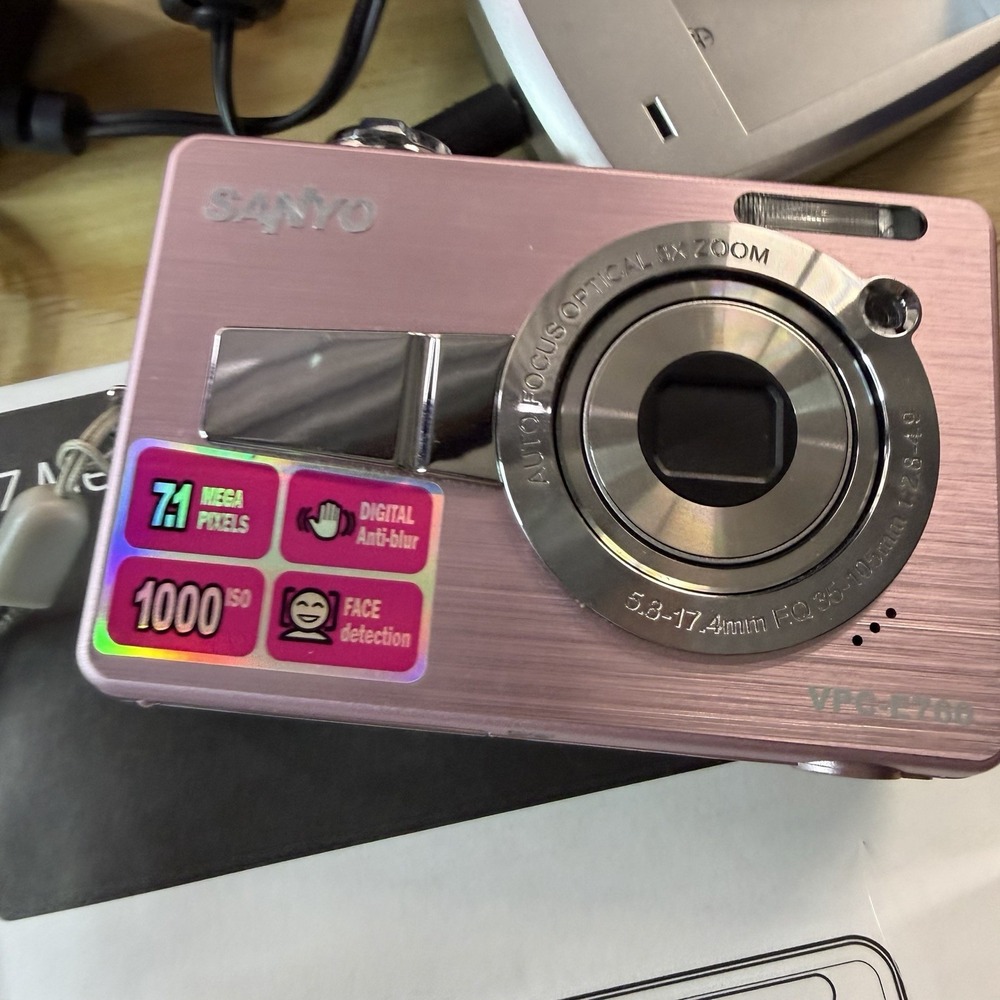 Sanyo VPC-E760 7.1MP Digital Camera Pink CCD Complete In Box Tested - Picture 6 of 11
